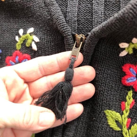 Vtg White Stag Embroidered Floral Vest - Picture 15 of 16